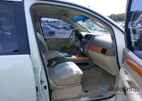 2010 Infiniti Qx56 from USA, damaged, VIN 5N3ZA0NC4AN903623